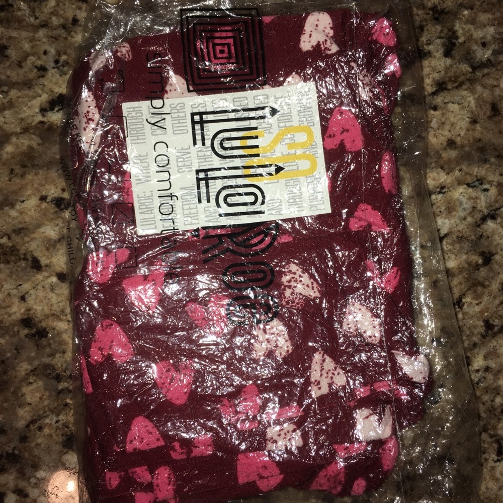 Lularoe Leggings Red Pink white hearts valentines